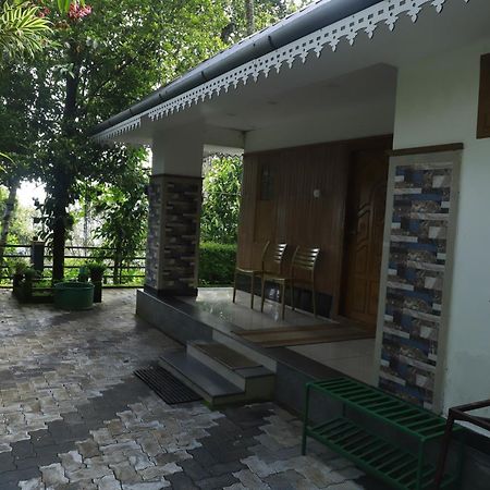 Nature Villa Anachal Exteriör bild